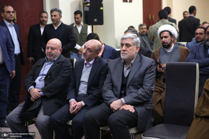 دیدار رئیس، مدیران و کارکنان ستاد اجرایی فرمان امام (ره) با سید حسن خمینی