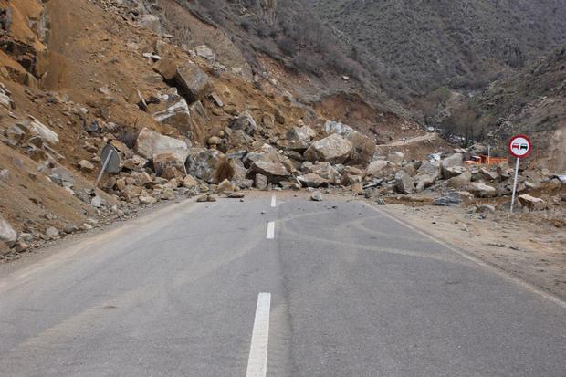 راه ارتباطی 2 روستای شهرستان بندرعباس مسدود شد