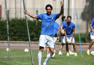 کری خوانی سیاوش یزدانی برای مهدی قائدی / عکس
