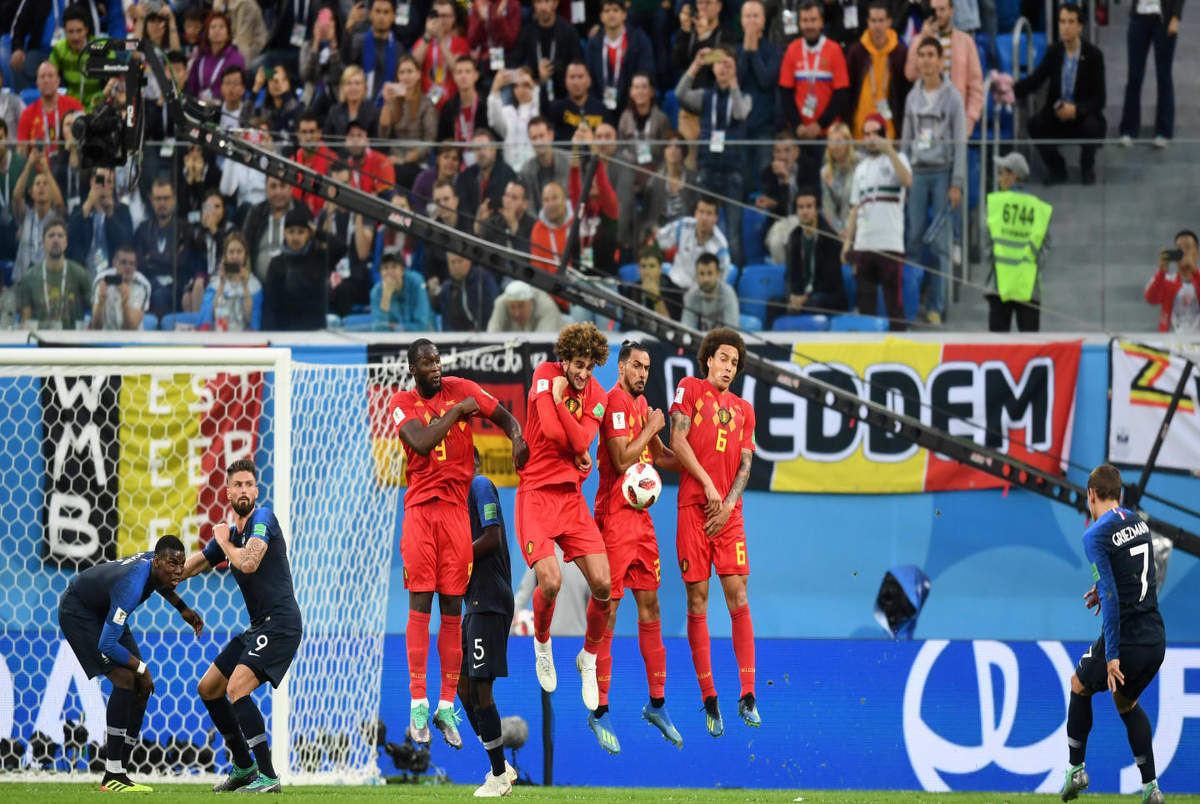 حاشیه و تصاویر تقابل بلژیک و فرانسه در نیمه نهایی جام بیست و یکم + فیلم