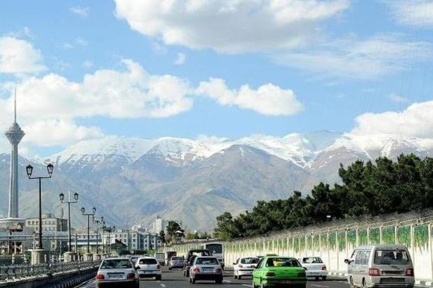 کیفیت هوای تهران با شاخص 65 سالم است