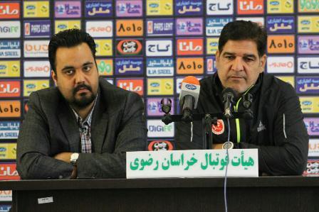 تیم فوتبال پدیده مشهد با تمام قوا به دیدار استقلال تهران می رود