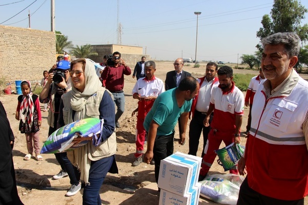 ایجاد افزایش تحمل و تاب آوری در مردم آسیب دیده با ارائه کمک های مادی وجود بیش از 30 هزار خانوار متأثر از سیل در خوزستان