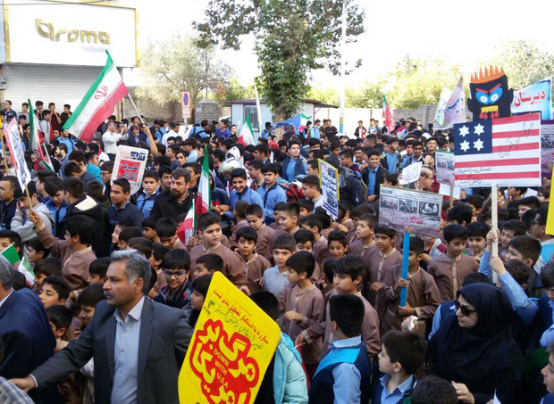 مردم گلستان راه پیمایی ضد استکباری برگزار کردند