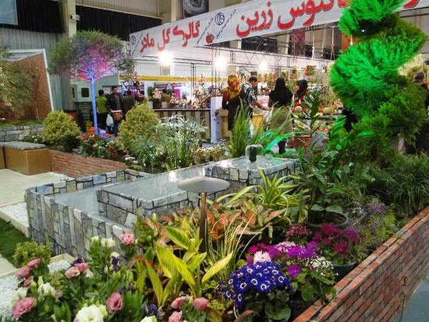 نمایشگاه گل و گیاه در قزوین گشایش یافت