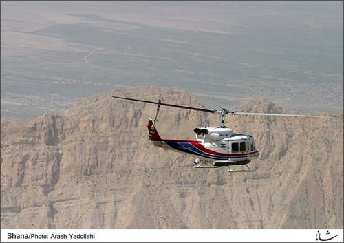 نجات 7 مامور گرفتارشده در کوه‌های منطقه گناوه توسط نیروهای نفت گچساران