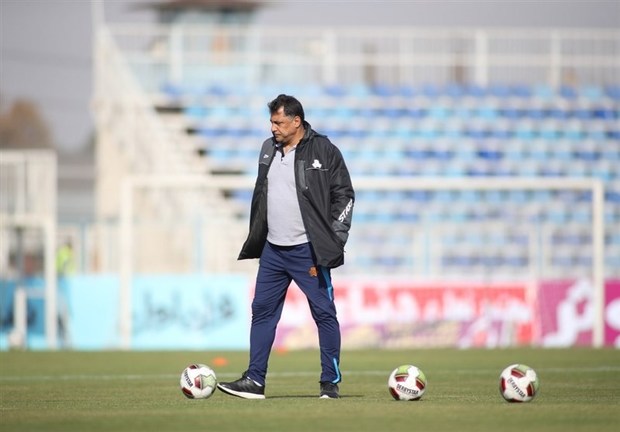 دایی:  به خاطر مصدومیت‌ها تیم ما نیم‌بند است