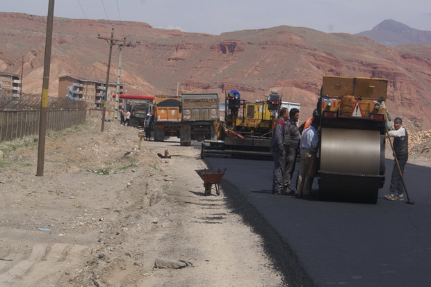 جاده های آذربایجان غربی به 480 میلیارد ریال اعتبار نیاز دارد