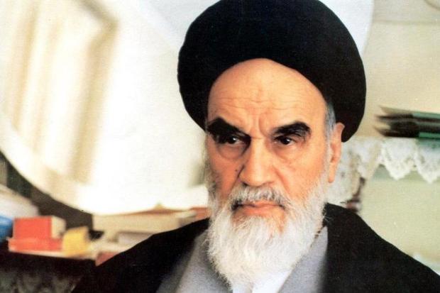 امام خمینی عزت و اقتدار را برای ایران به ارمغان آورد