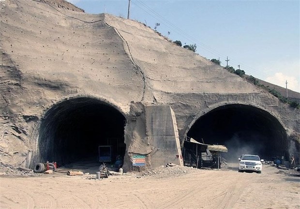 بخشی از آزاد راه تهران - شمال زیربار ترافیک می رود