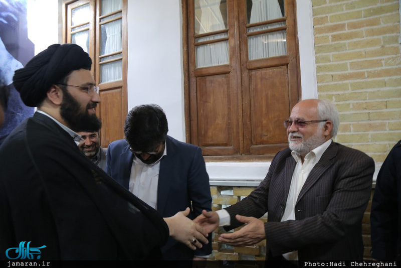 مدیرکل ارشاد و جمعی از اهالی رسانه قم با سید علی خمینی دیدار کردند