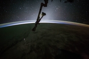 تصویر ناسا از ورود کپسول دراگون به زمین/ کدام آزمایش های پزشکی در فضا انجام شد؟