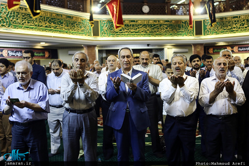نماز عید فطر در حسینیه شماره 2 جماران
