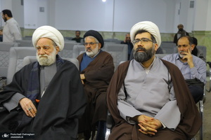 سلسله نشست های تبیین مکتب امام خمینی (س) با سخنرانی سید فرید موالی‌زاده  / موالی زاده