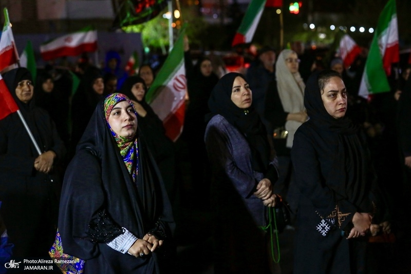 چهل و ششمین شب اجتماع پر شور مردم در میدان چهار باغ