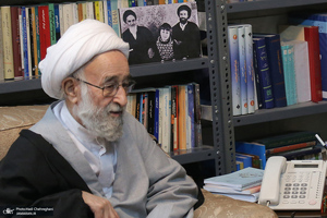 دیدار  آیت الله نورالله شاه آبادی با سید حسن خمینی