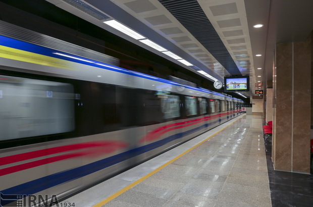 توسعه مترو، به حل مشکل ترافیک کلانشهر شیراز کمک خواهد کرد