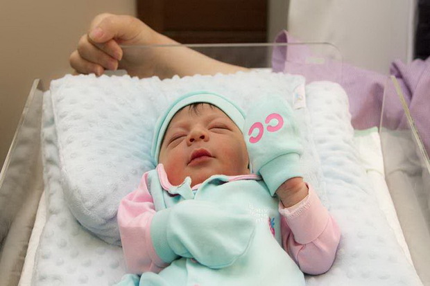 هر هشت و نیم دقیقه یک نوزاد در آذربایجان غربی متولد می شود