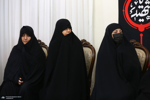 حضور سید حسن خمینی در منزل سردار شهید سلامی با خانواده این شهید والامقام دیدار و گفت‌وگو کرد.