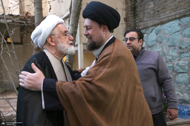 دیدار مهدی کروبی با سید حسن خمینی و جمعی از فعالان سیاسی