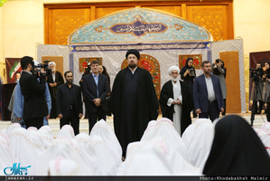 مراسم جشن تکلیف دانش آموزان دختر در حرم مطهر امام خمینی(س) 