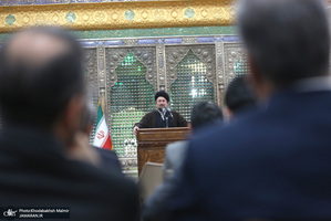 تجدید میثاق رئیس و جمعی از نمایندگان مجلس شورای اسلامی با آرمان‌های امام خمینی(س)-2
