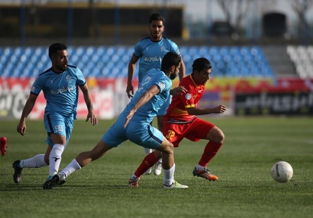 برد پیکان مقابل خوشه طلایی در دیداری دوستانه
