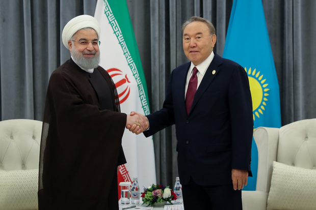 روحانی: روابط تهران - آستانه دوستانه، راهبردی و رو به توسعه است/ ظرفیت های ترانزیتی ایران و قزاقستان مکمل یکدیگر و در راستای منافع دو ملت و منطقه است