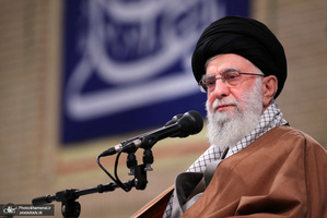 دیدار جمعی از تولیدکنندگان، کارآفرینان و فعالان اقتصادی با رهبر معظم انقلاب