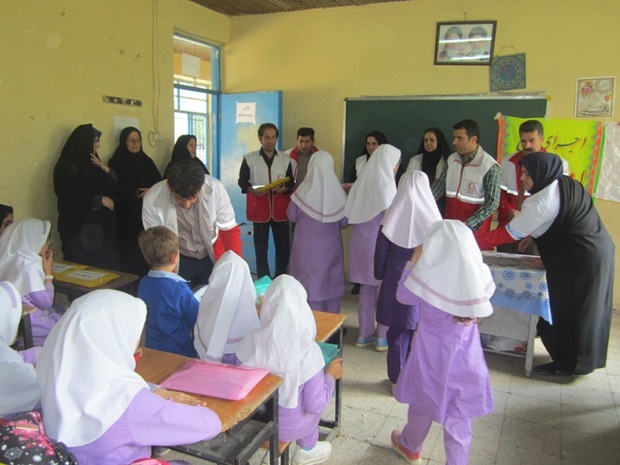 469 دانش آموز گیلانی از طرح ارمغان مهر بهره مند شدند