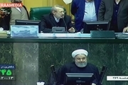 تذکر لاریجانی به برخی از نمایندگان که در حین سخنرانی رئیس‌جمهور نظم مجلس را رعایت نمی‌کنند