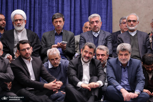 دیدار جمعی از تولیدکنندگان، کارآفرینان و فعالان اقتصادی با رهبر معظم انقلاب