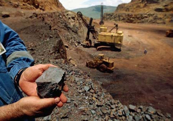 تولید انواع مواد معدنی در سمنان 28 میلیون تن در سال افزایش می یابد