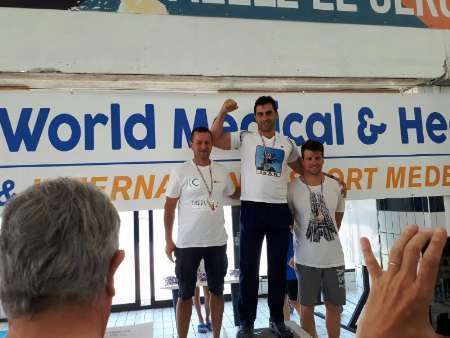 کسب مدال طلای مسابقات شنای پزشکان جهان توسط پزشک دزفولی