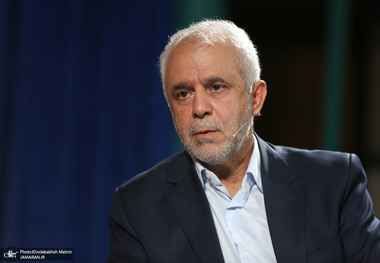 رئیس بنیاد شهید: صحبت از اینکه چرا جانبازان باید سهمیه داشته باشند، سخیف است/ ​همه دنیا برای قهرمانان ملی خود شرایط ویژه فراهم می‌کنند/ جانبازان، خانواده شهدا و آزادگان هیچ هزینه‌ای را برای دارو پرداخت نمی‌کنند