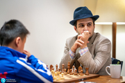 استاد بزرگ شطرنج ایرانی معلم کودکان پناهنده افغانستانی در آمریکا! 