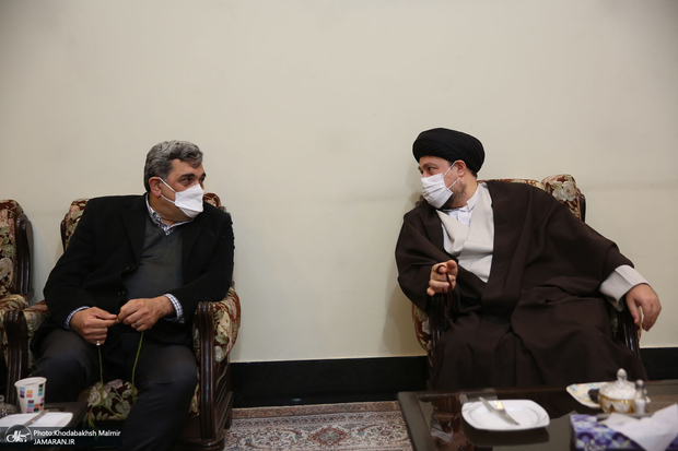 وداع با پیکر مطهر شهید محسن فخری زاده در حرم امام خمینی(س)