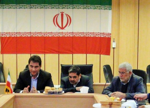 رییس بنیاد مسکن: تا آخر در کنار زلزله زدگان هستیم