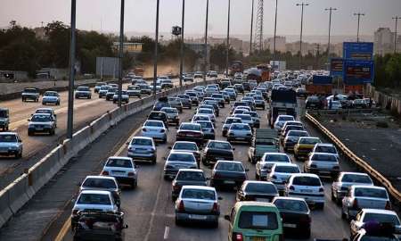 811 هزار دستگاه خودرو از راه های استان قزوین تردد کردند