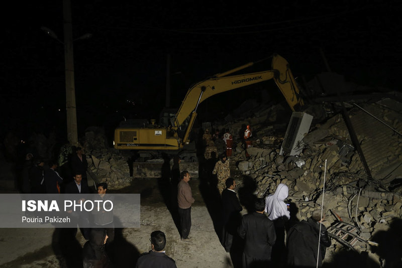 تصاویری از مناطق زلزله زده در سنندج و سر پل‌ذهاب