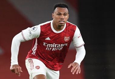 حمله سارقان مسلح به مدافع آرسنال+ ویدیو
