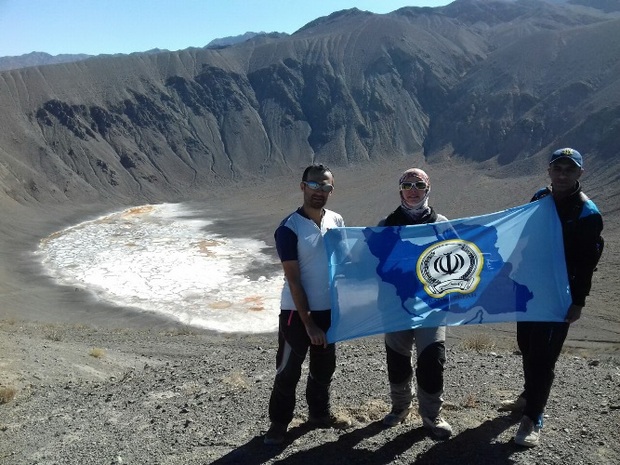 خواهر و برادر لاهیجانی موفق به معرفی قله های آتشفشانی ایران شدند