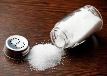 توقیف 20 تن نمک غیر بهداشتی با نام تجاری صدف در بندرعباس