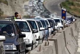 ترافیک‌سنگین در آزادراه پردیس تهران به دلیل واژگونی کامیون حامل قیر