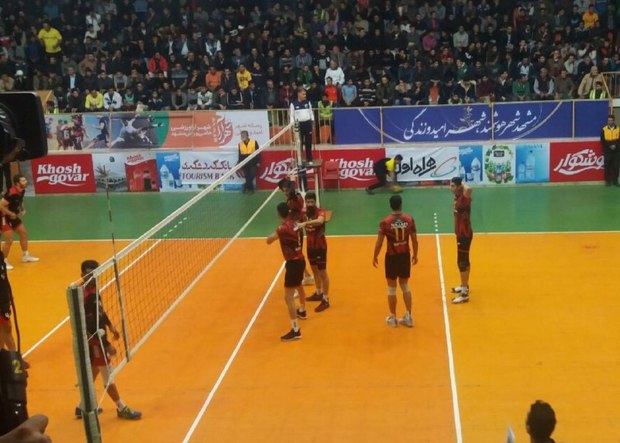 تیم شهروند اراک در مشهد متوقف شد