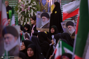 مراسم بزرگداشت 12 بهمن در حرم امام خمینی (س)