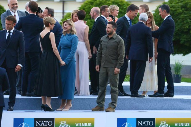 رییس جمهور تنهای اوکراین! + عکس