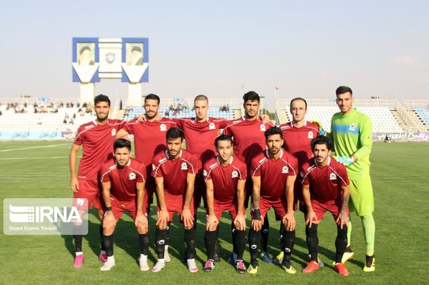 تیم فوتبال شاهین بوشهر چشم انتظار حامی مالی