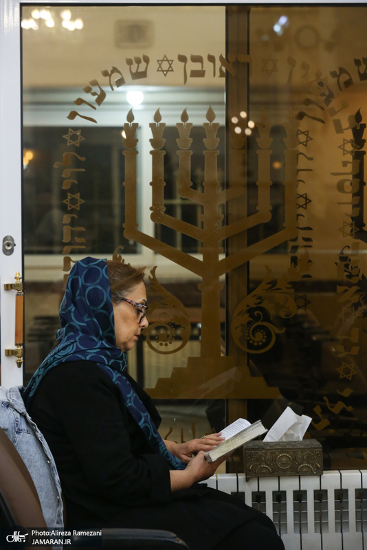 مراسم بزرگداشت رهبر شهيد در كنسيه يوسف آباد