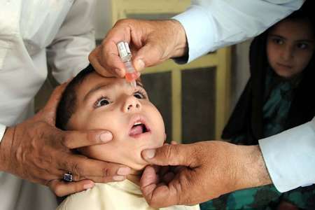 450 هزار کودک در سیستان و بلوچستان قطره فلج اطفال دریافت کردند